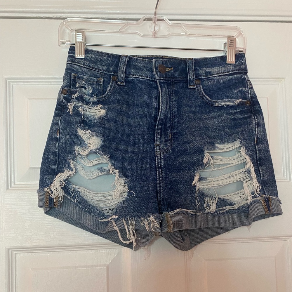 American Eagle Jean shorts. Size 2 (mom short style). In good condition.